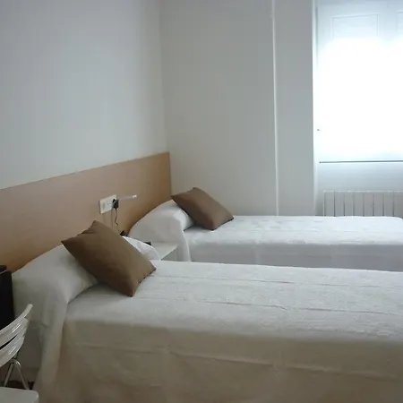 بيت شباب Pension-albergue Puente Ribeira ساريا