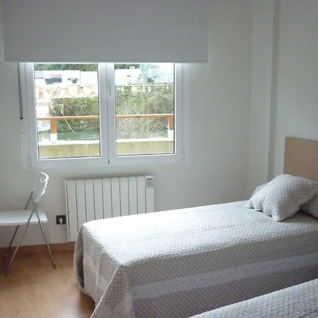 Pension-albergue Puente Ribeira * ساريا