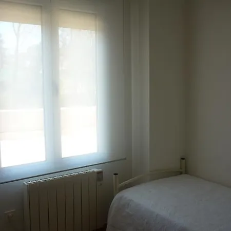 Pension-albergue Puente Ribeira ساريا