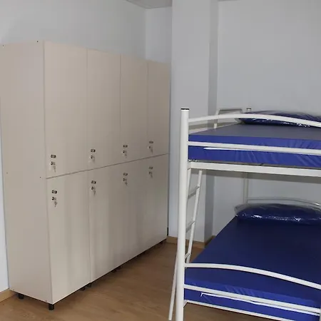 Pension-albergue Puente Ribeira *