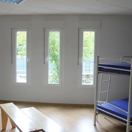 Pension-albergue Puente Ribeira אכסניה סאריה