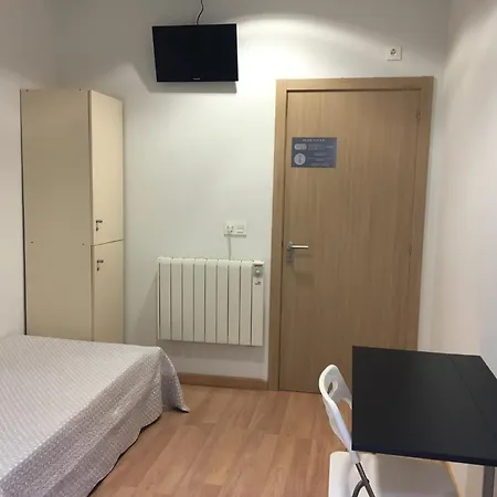 بيت شباب Pension-albergue Puente Ribeira ساريا