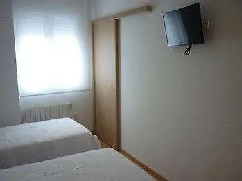 Pension-albergue Puente Ribeira *